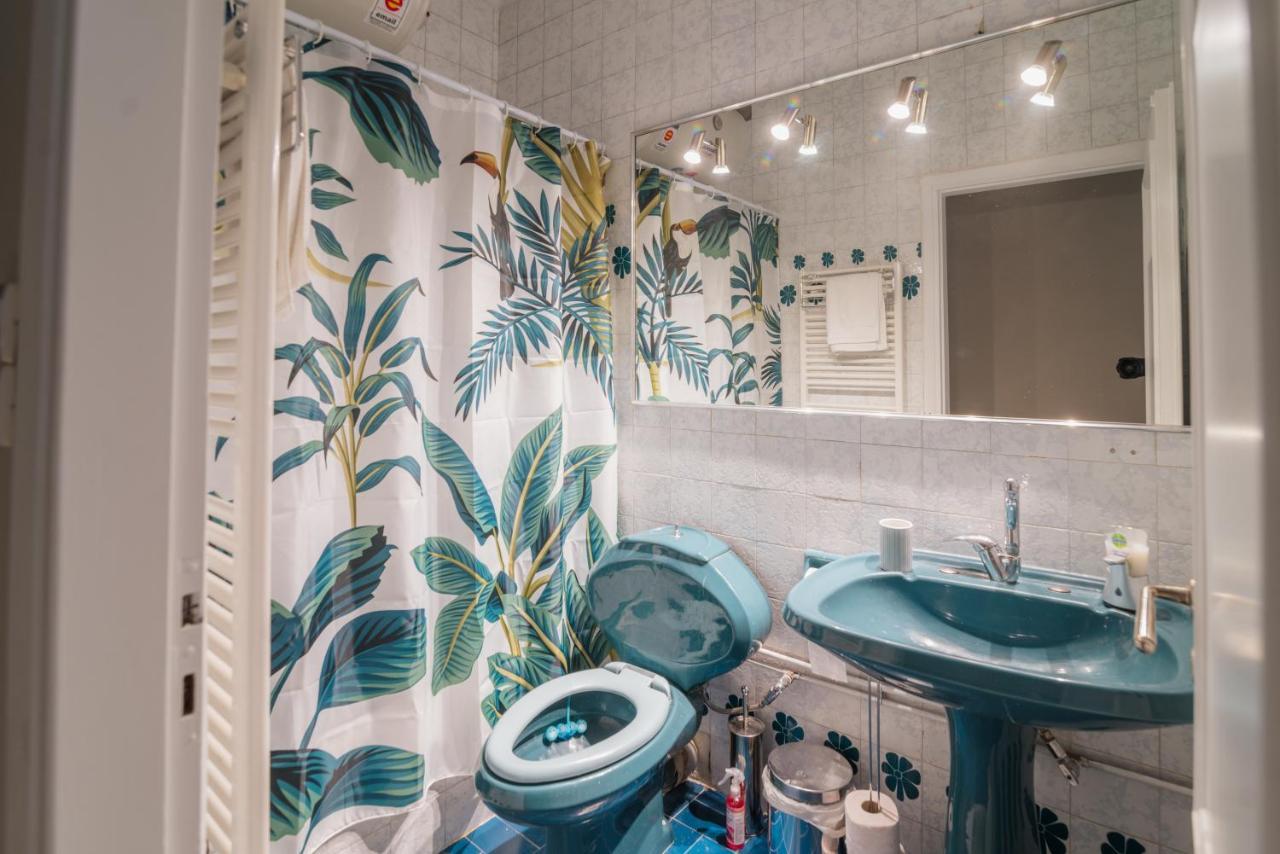 Sea Front Luxury Apartment パトラ エクステリア 写真